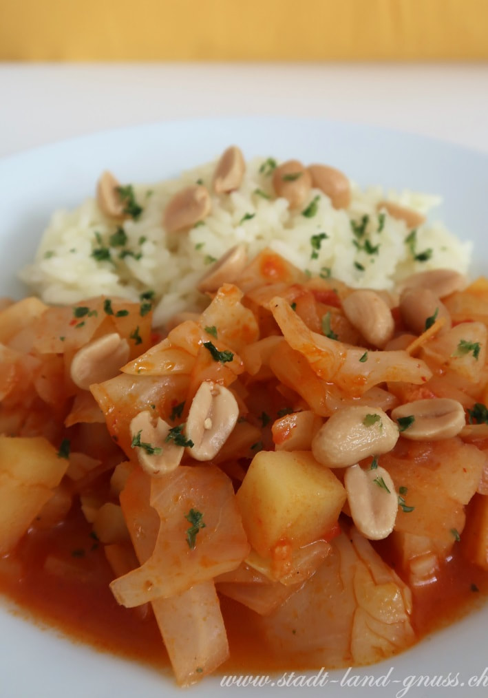 Weisskohl-Curry Rezept. Gemüsecurry mit Kohl und Kartoffeln. Wintergemüse. Wintercurry. Kabis. Chabis. 