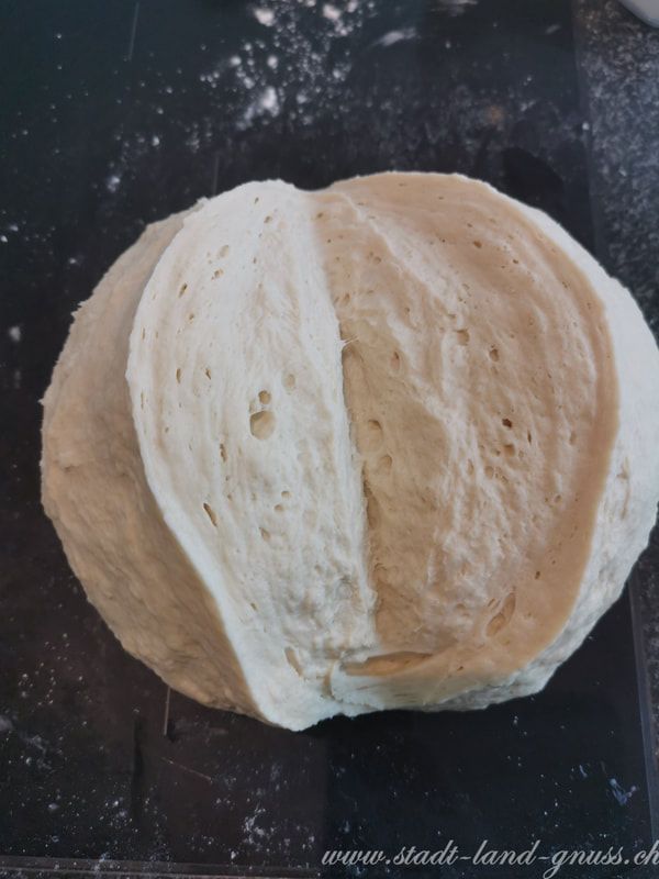 Rezept Pitabrot selbermachen. Pita-Brote selbstgebacken. Brottaschen, Fladenbrot zum befüllen. Backen. Pita. Brot.